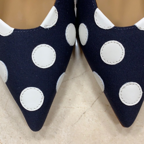 TORY BURCH CANVAS NAVY SLINGBACK PUMP WITH LEATHER POLKA DOTS IN WHITE SIZE 7, 8 - Picture 2 of 15